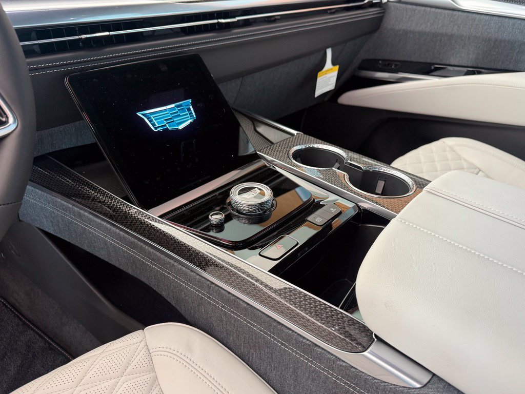 New 2026 Cadillac Escalade V AWD/4WD image 19