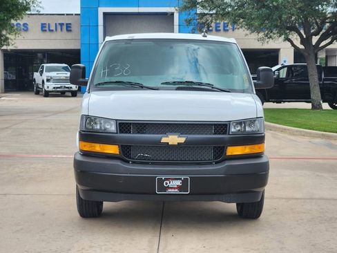 New 2026 Chevrolet Express 3500 LS RWD image 9