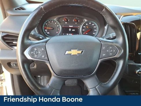 Used 2023 Chevrolet Traverse LT FWD image 25