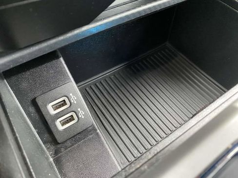 Used 2020 Ford F150 Lariat image 31