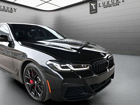 Used 2023 BMW 540i xDrive w/ Executive Package image 13