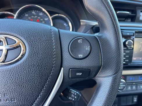 Used 2016 Toyota Corolla L image 18