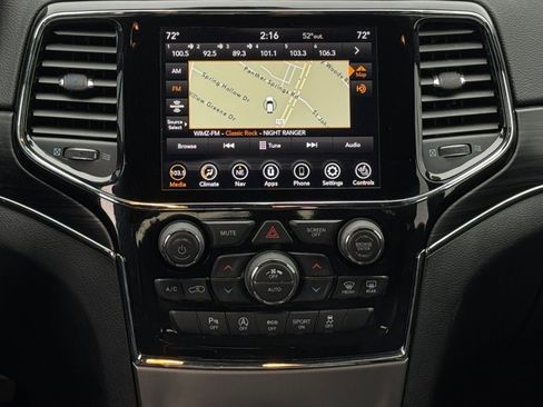 Used 2020 Jeep Grand Cherokee Limited w/ Luxury Group II image 13