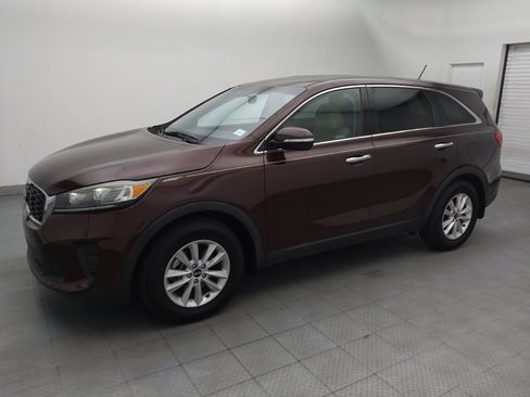 Used 2019 Kia Sorento FWD image 2