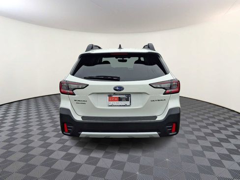 Used 2020 Subaru Outback Limited image 6