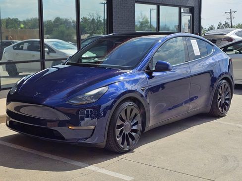 Used 2023 Tesla Model Y Performance AWD/4WD image 7