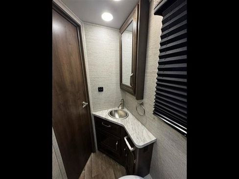 Used 2020 Mercedes-Benz Sprinter 3500 image 29