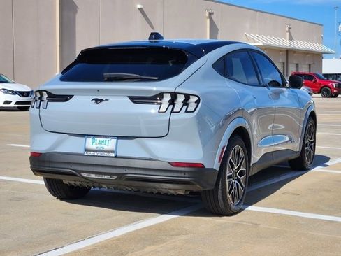 Used 2025 Ford Mustang Mach-E Premium image 5