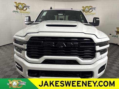 New 2026 RAM 2500 Tradesman AWD/4WD image 3