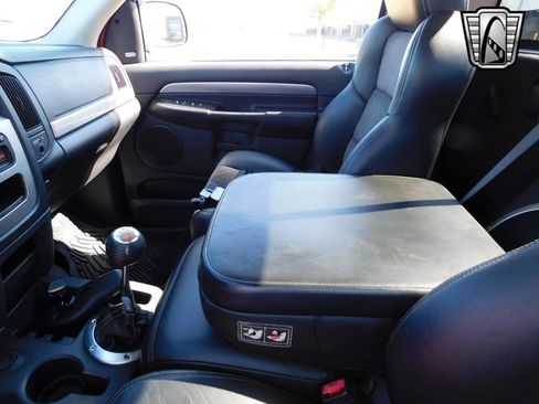 Used 2004 Dodge Ram 1500 Truck 2WD Regular Cab image 11