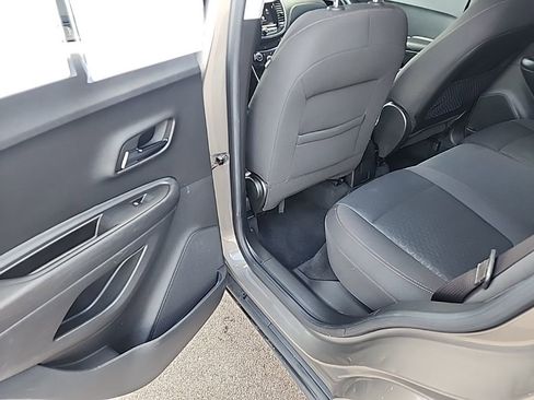 Used 2020 Chevrolet Trax LS w/ Tint and Cruise Package FWD image 30