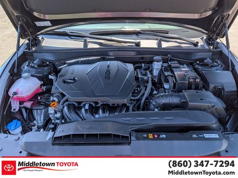 Used 2025 Hyundai Sonata SE FWD image 38