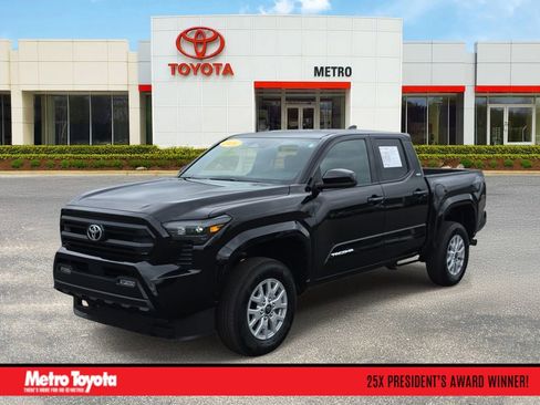 Used 2026 Toyota Tacoma SR5 AWD/4WD image 1