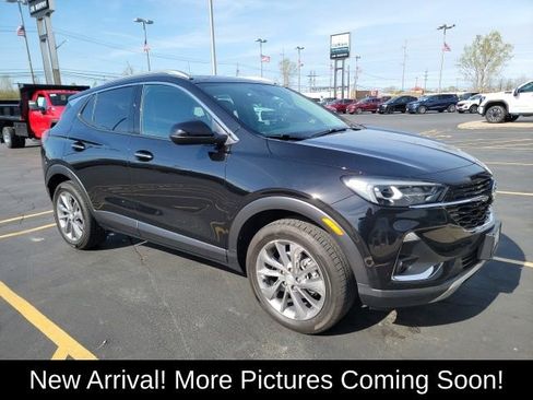 Used 2023 Buick Encore GX Essence w/ Experience Buick Package AWD/4WD image 1