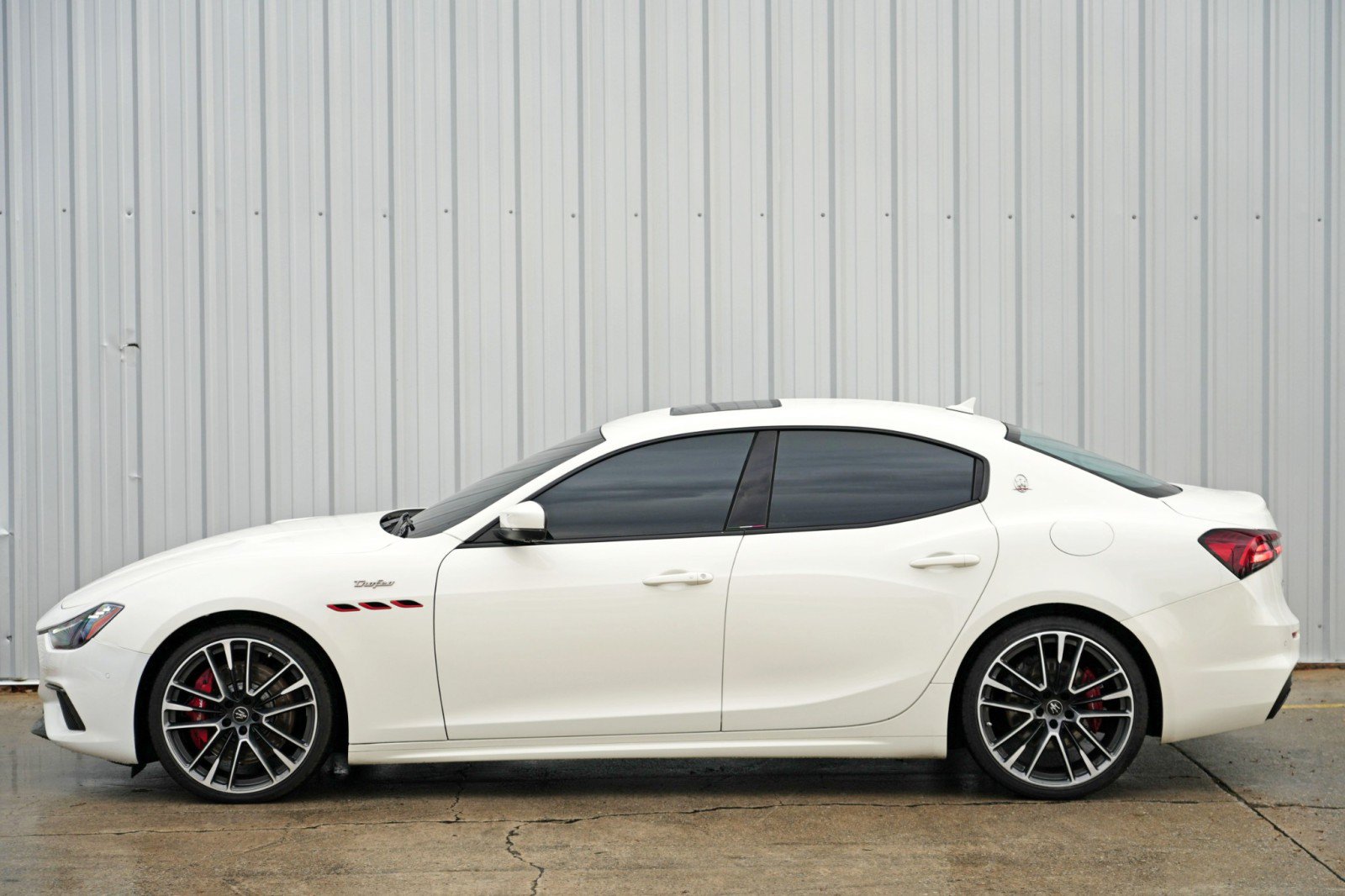 Used 2021 Maserati Ghibli Trofeo RWD image 47