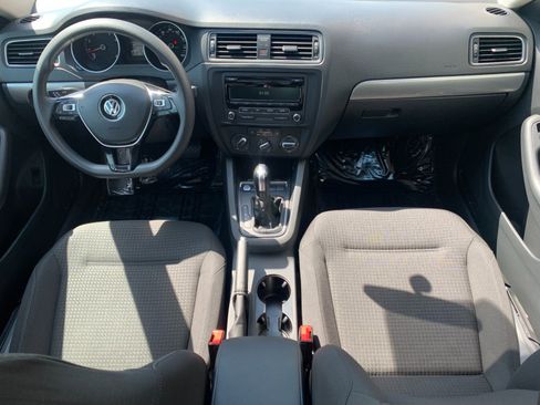 Used 2015 Volkswagen Jetta SE FWD image 26