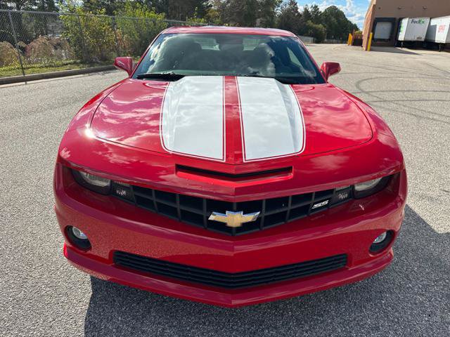 Used 2010 Chevrolet Camaro SS w/ White Stripe Package RWD image 31