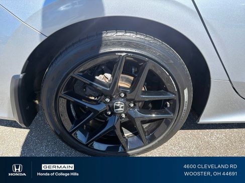 Used 2024 Honda Civic Sport image 5
