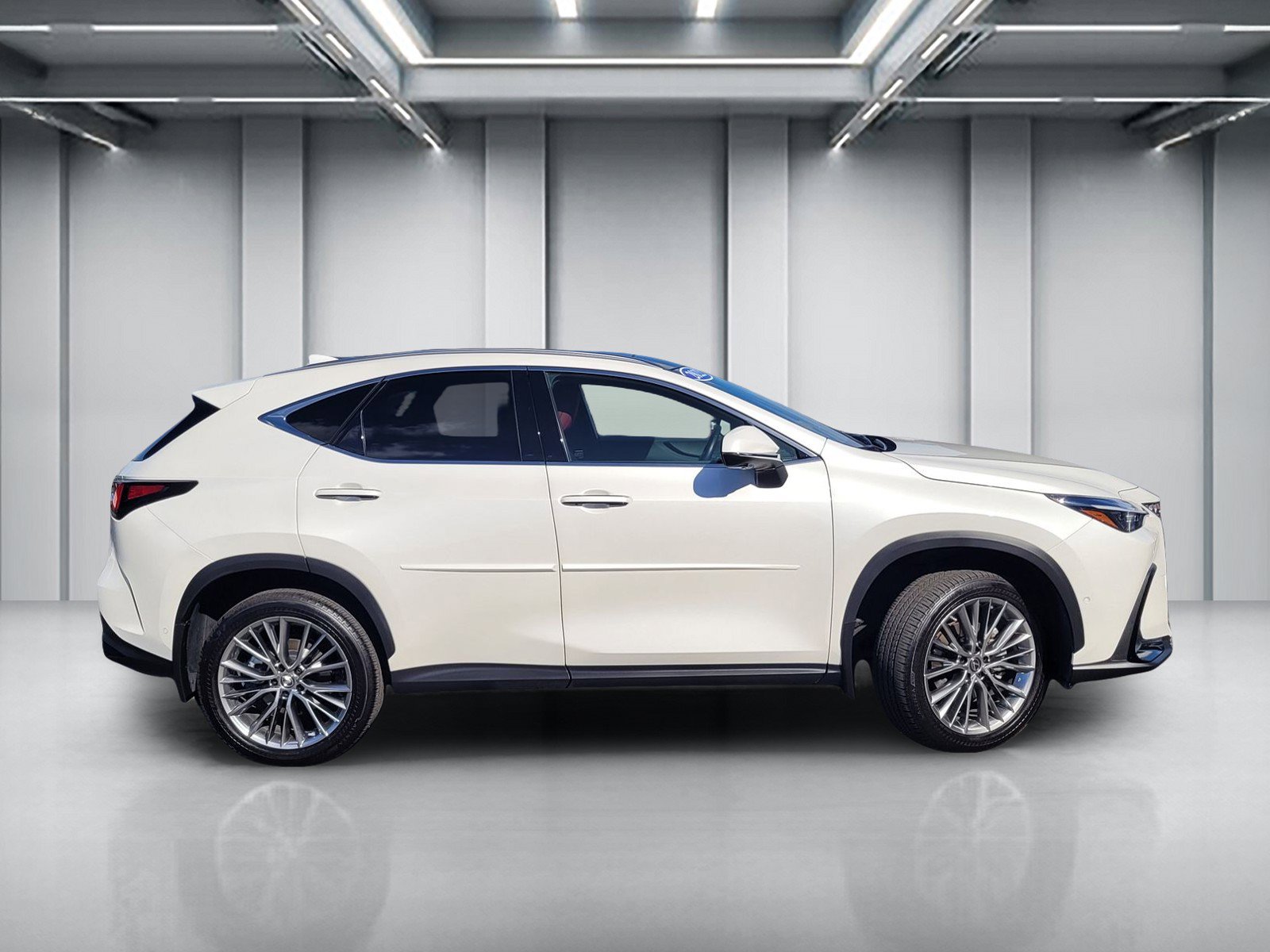 Used 2022 Lexus NX 350h AWD w/ Vision Package image 4