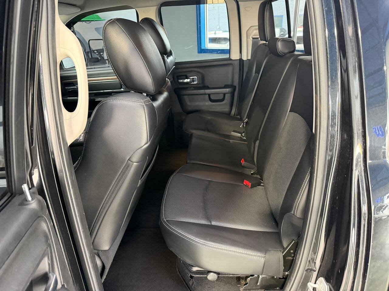 Used 2016 RAM 1500 Laramie AWD/4WD image 14