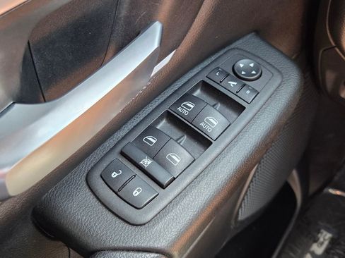 Used 2023 RAM 1500 Big Horn AWD/4WD image 23