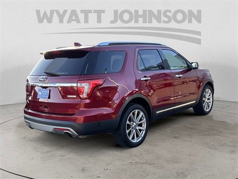 Used 2016 Ford Explorer Limited image 5