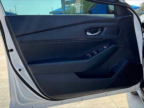 Used 2024 Honda Accord EX image 22