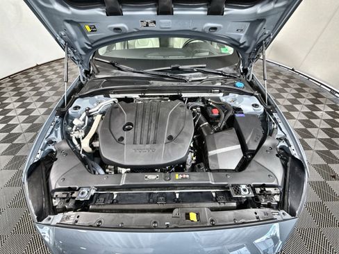 Used 2022 Volvo S60 B5 Momentum w/ Advanced Package image 28