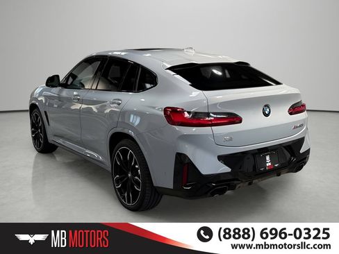 Used 2024 BMW X4 M40i AWD/4WD image 3