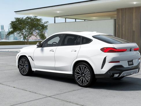 New 2026 BMW X6 xDrive40i image 2