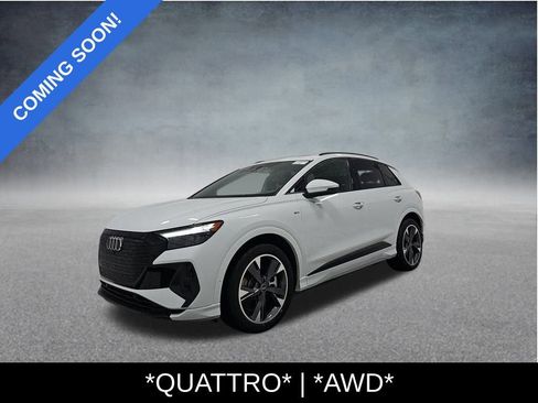 Used 2024 Audi Q4 e-tron Premium Plus w/ Premium Plus image 2