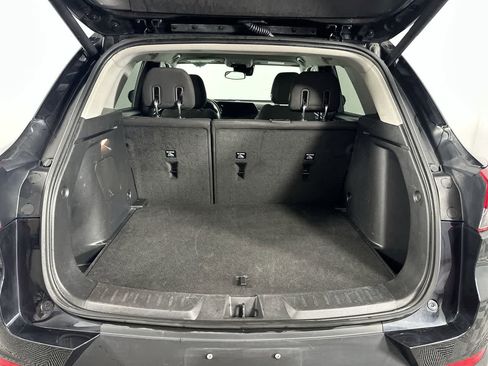 Used 2024 Chevrolet TrailBlazer LT w/ Convenience Package AWD/4WD image 9