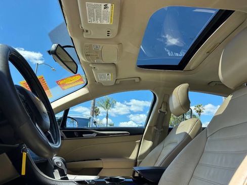 Used 2014 Ford Fusion SE w/ Equipment Group 202A image 21