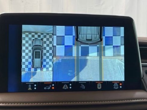 Used 2024 Chevrolet Tahoe High Country image 32