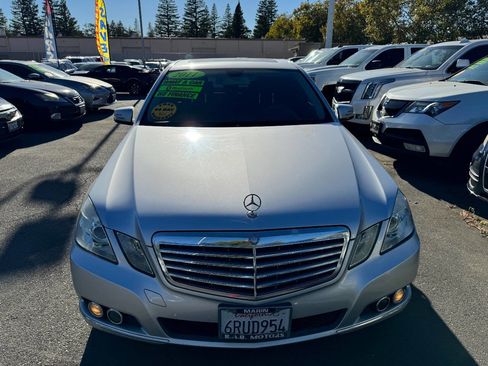 Used 2011 Mercedes-Benz E 350 Sedan image 2