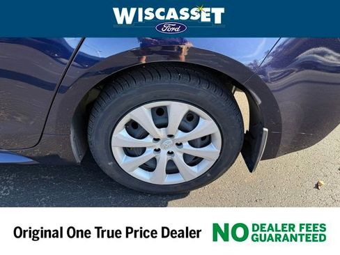 Used 2024 Toyota Corolla LE image 22