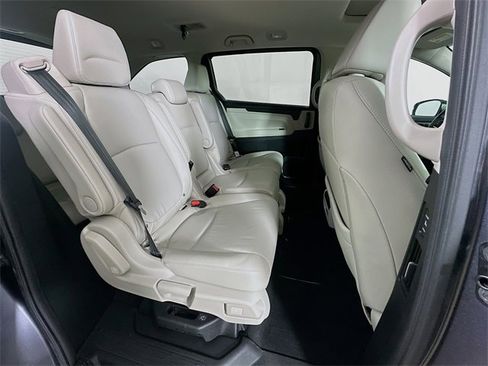 Certified 2025 Honda Odyssey EX-L image 9