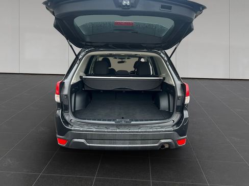Used 2023 Subaru Forester Premium AWD/4WD image 19