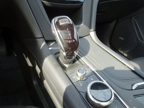 Used 2021 Cadillac XT5 Premium Luxury AWD/4WD image 18