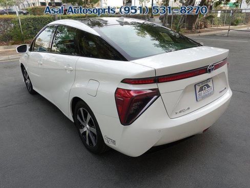 Used 2017 Toyota Mirai image 13