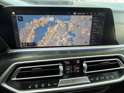 Used 2020 BMW X7 xDrive40i w/ Premium Package image 21