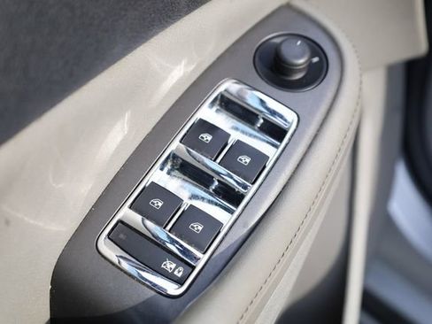 Used 2013 Chevrolet Malibu LS image 15