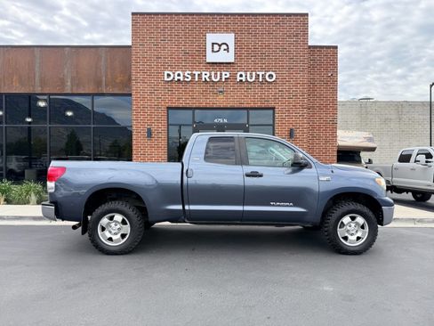 Used 2008 Toyota Tundra SR5 w/ TRD Off-Road Pkg AWD/4WD image 8