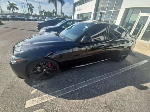 Used 2020 Alfa Romeo Giulia w/ Quick Order Package 22K Sport RWD image 3