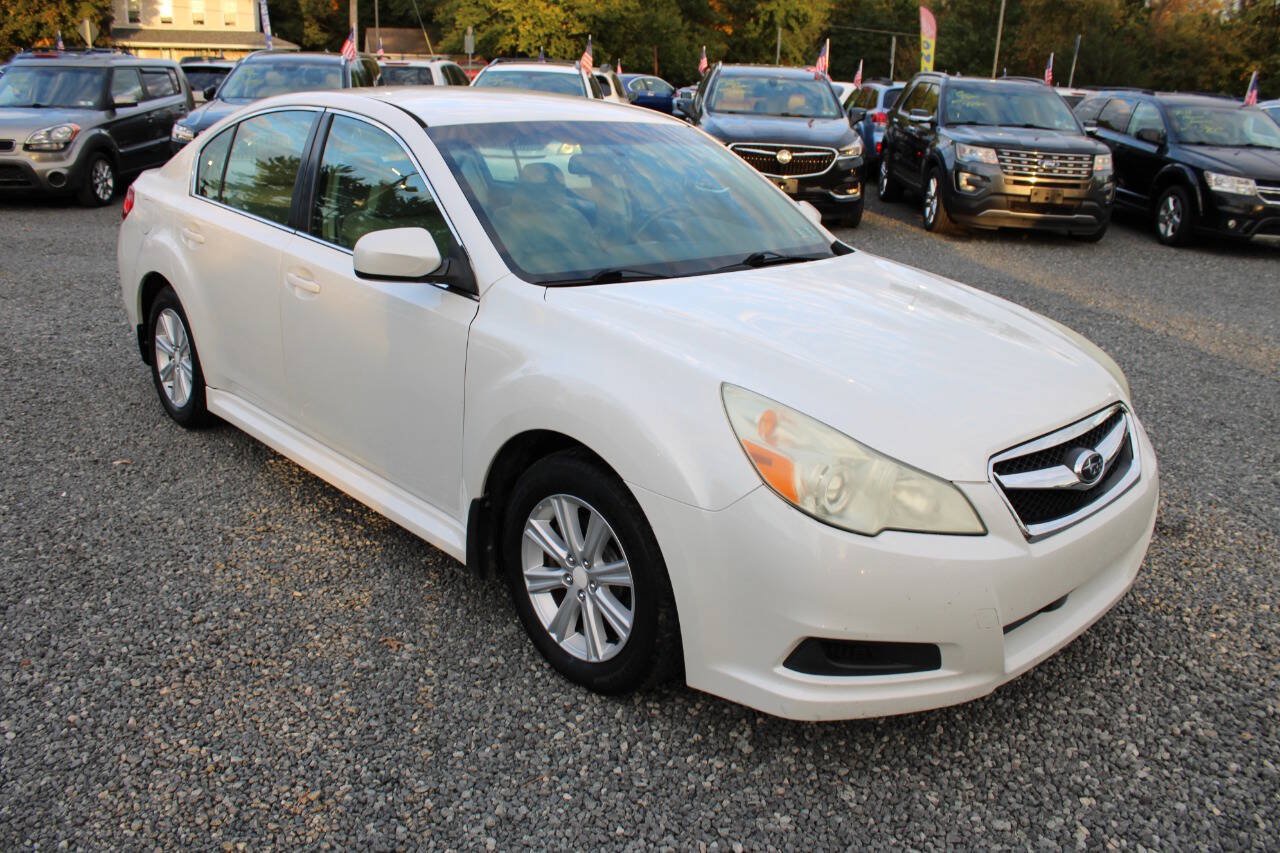 Used 2011 Subaru Legacy 2.5i Premium AWD/4WD image 4