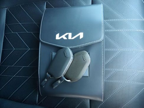 Used 2024 Kia Telluride EX X-Line AWD/4WD image 9