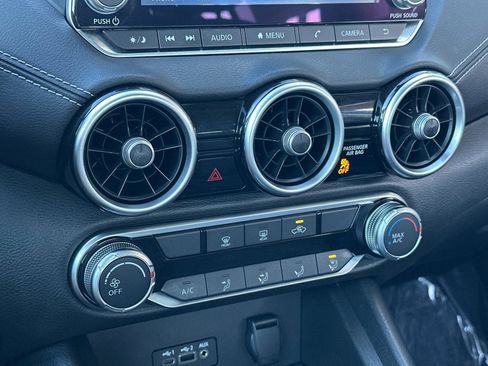 Used 2022 Nissan Sentra SV image 18