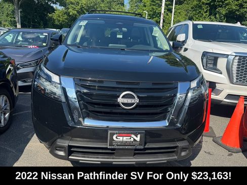 Used 2022 Nissan Pathfinder SV w/ SV Premium Package AWD/4WD image 2