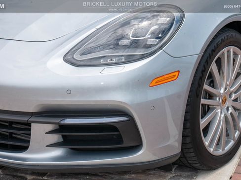 Used 2019 Porsche Panamera RWD image 56