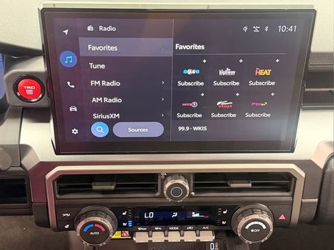 Used 2025 Toyota 4Runner TRD Off-Road Premium AWD/4WD image 25